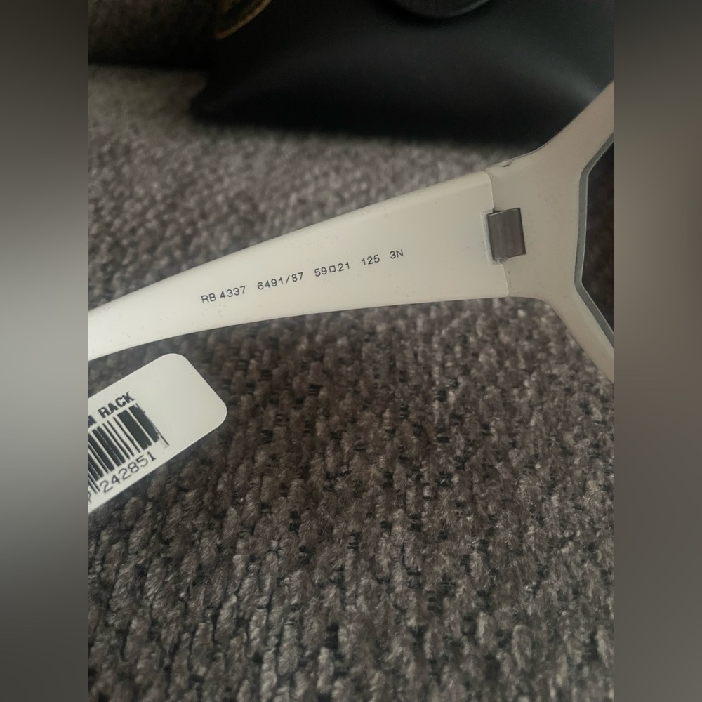 Ray-Ban Wrap
Sunglasses - Picture 7 of 11